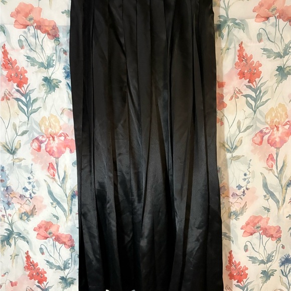 Vintage Black Pleated Maxi Skirt - Picture 5 of 8